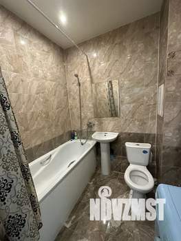 Студия квартира, посуточно, 30м2, 1/15 этаж