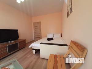 1-к квартира, посуточно, 38м2, 1/1 этаж