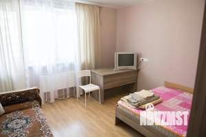 2-к квартира, посуточно, 50м2, 1/1 этаж