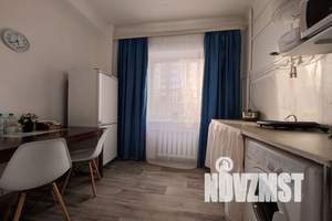 1-к квартира, посуточно, 30м2, 1/2 этаж