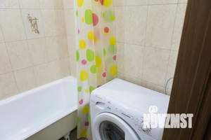 2-к квартира, посуточно, 50м2, 1/1 этаж