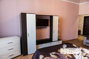 1-к квартира, посуточно, 50м2, 1/1 этаж