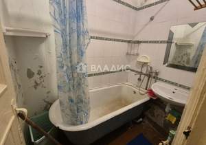 2-к квартира, вторичка, 48м2, 3/3 этаж