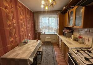 3-к квартира, вторичка, 63м2, 2/10 этаж