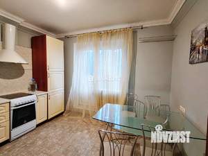 2-к квартира, вторичка, 68м2, 4/10 этаж