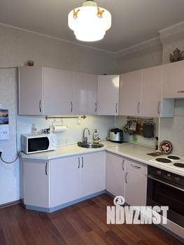 2-к квартира, вторичка, 63м2, 10/17 этаж