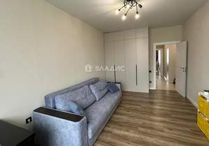 2-к квартира, вторичка, 64м2, 9/17 этаж