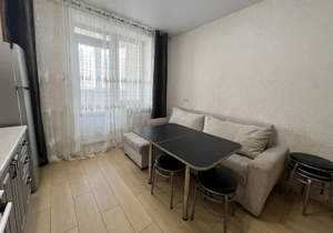 1-к квартира, вторичка, 42м2, 8/17 этаж