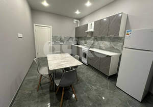 2-к квартира, вторичка, 60м2, 1/3 этаж