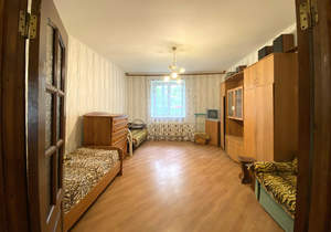 3-к квартира, вторичка, 83м2, 1/3 этаж