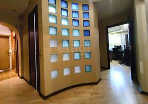 2-к квартира, вторичка, 65м2, 1/10 этаж