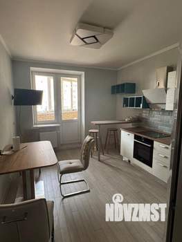 2-к квартира, вторичка, 64м2, 10/15 этаж