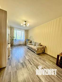 2-к квартира, вторичка, 63м2, 4/17 этаж