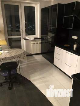 2-к квартира, вторичка, 70м2, 13/18 этаж