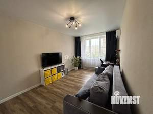 2-к квартира, вторичка, 64м2, 9/17 этаж