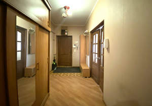 3-к квартира, вторичка, 83м2, 1/3 этаж