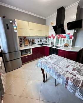 3-к квартира, вторичка, 79м2, 8/17 этаж