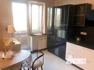 2-к квартира, вторичка, 70м2, 13/18 этаж
