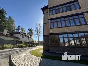 2-к квартира, вторичка, 61м2, 1/3 этаж