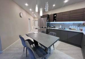 3-к квартира, вторичка, 110м2, 11/17 этаж
