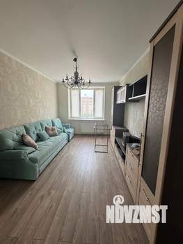 2-к квартира, вторичка, 64м2, 10/15 этаж
