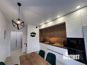 2-к квартира, вторичка, 65м2, 9/17 этаж