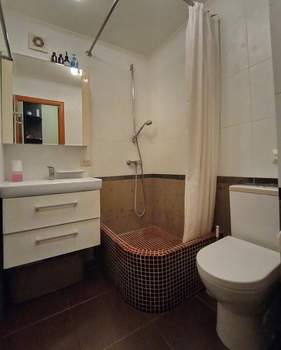 2-к квартира, вторичка, 45м2, 1/5 этаж