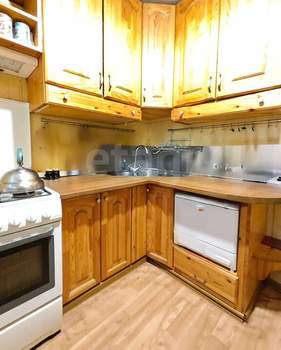 4-к квартира, вторичка, 61м2, 1/5 этаж