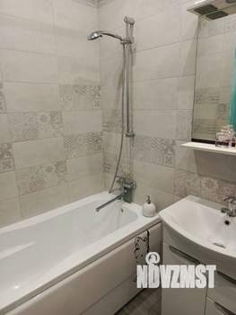 2-к квартира, вторичка, 64м2, 7/17 этаж