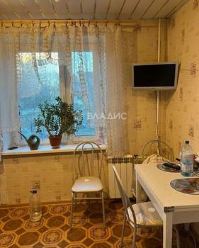 2-к квартира, вторичка, 50м2, 2/10 этаж