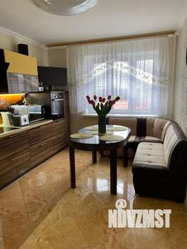 2-к квартира, вторичка, 65м2, 9/17 этаж