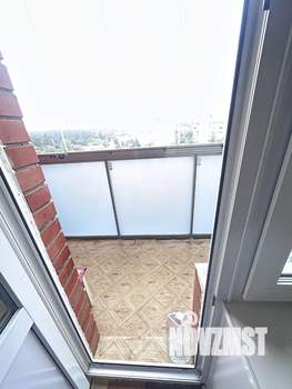 2-к квартира, вторичка, 63м2, 10/17 этаж