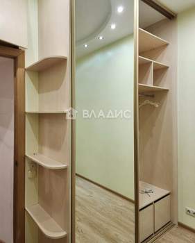 2-к квартира, вторичка, 70м2, 1/16 этаж