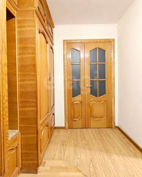 4-к квартира, вторичка, 61м2, 1/5 этаж