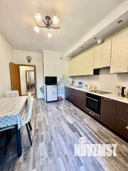 2-к квартира, вторичка, 63м2, 4/17 этаж