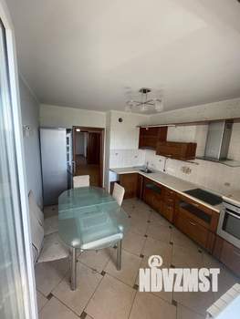 3-к квартира, вторичка, 94м2, 8/17 этаж