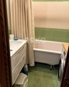 2-к квартира, вторичка, 63м2, 14/17 этаж