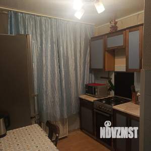 2-к квартира, вторичка, 46м2, 1/4 этаж
